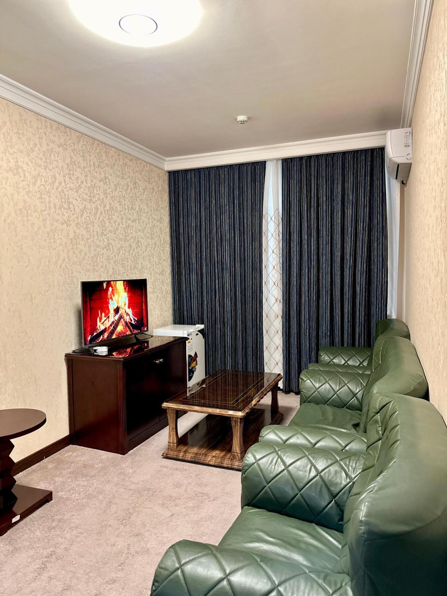 Hayot Hotel Taskent Exterior foto